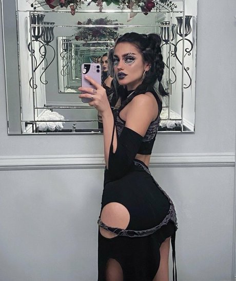 autumngravesz star pornographic picture