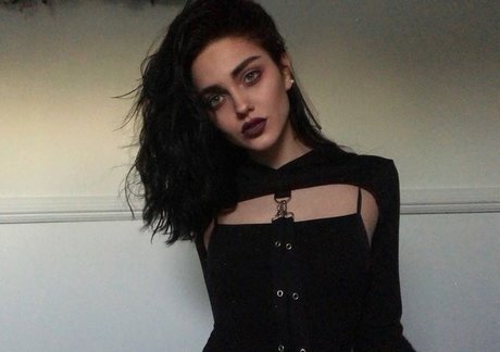 autumngravesz erotic star picture