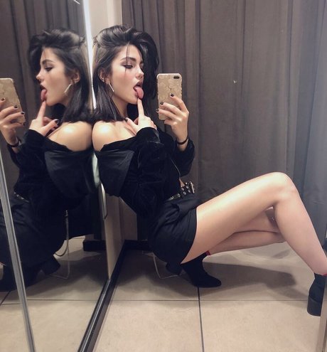 asmr sensual onlyfans sexy nude image