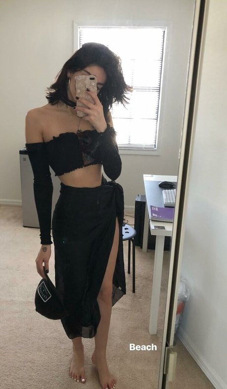 autumngravesz art model photos