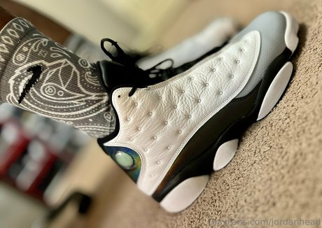 jordanhead model adult pics