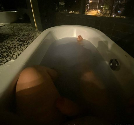 wnp55535995 nude star photos