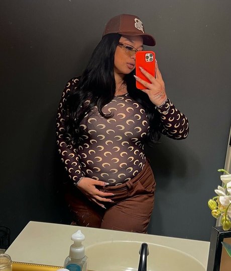 famous ladyboy onlyfans sexy xxx image