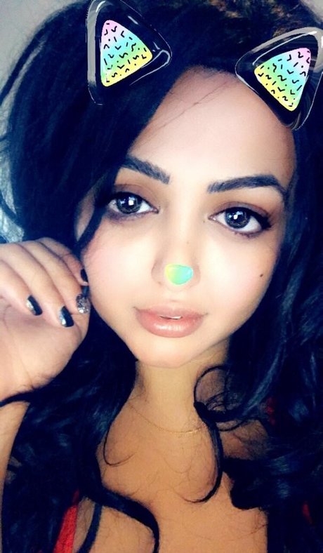 realdiamonddoll exclusive star photo