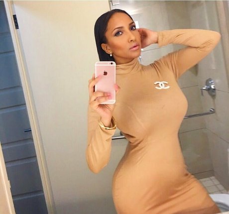 ShayLiving model best pictures