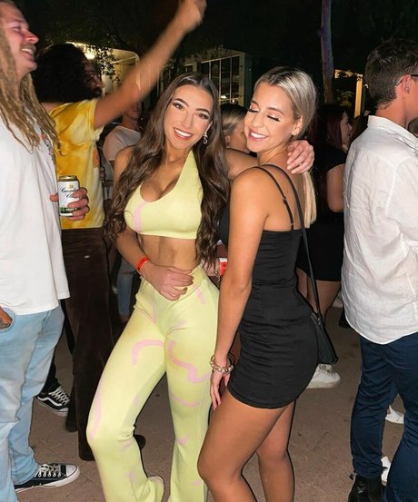 Molly Shield model adult archive