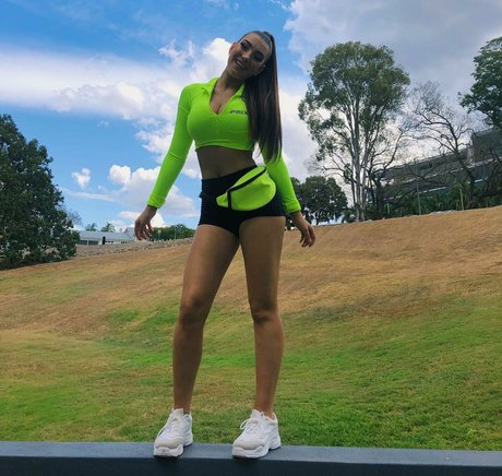 Molly Shield best actress photo