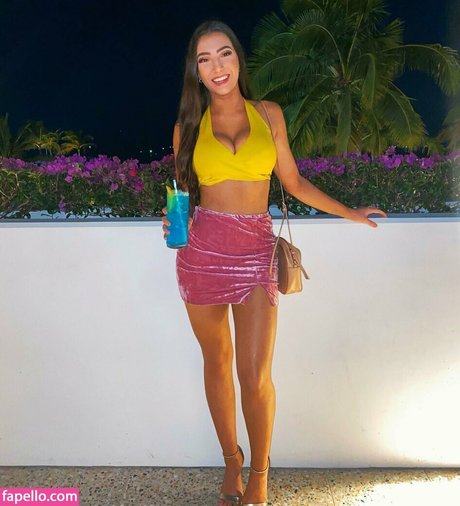 Molly Shield porn star images