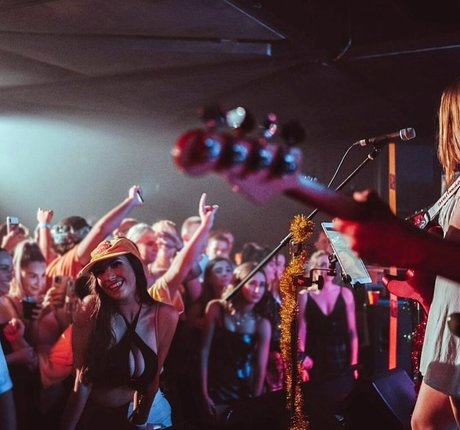 Molly Shield pornstar hot photos