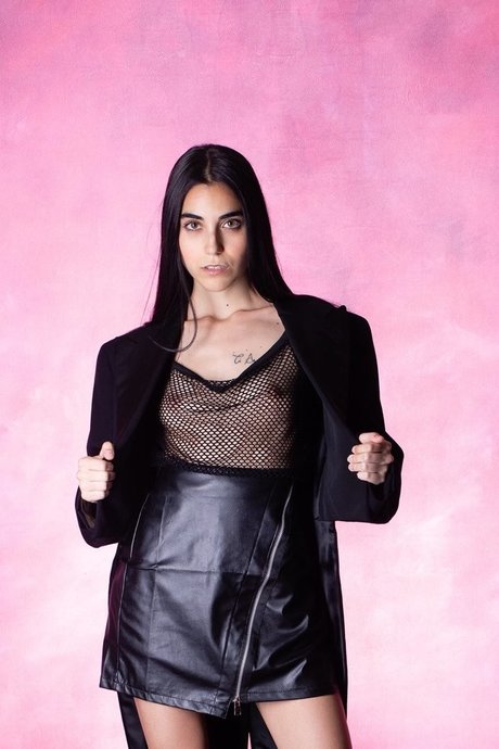 Annalisascano nude model image