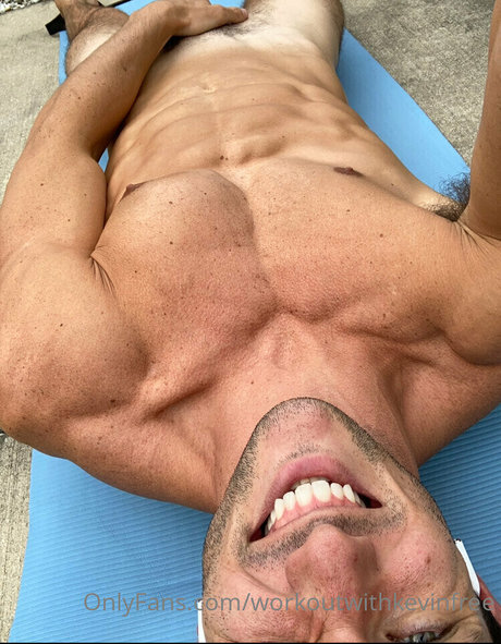 workoutwithkevinfree sexy star pic