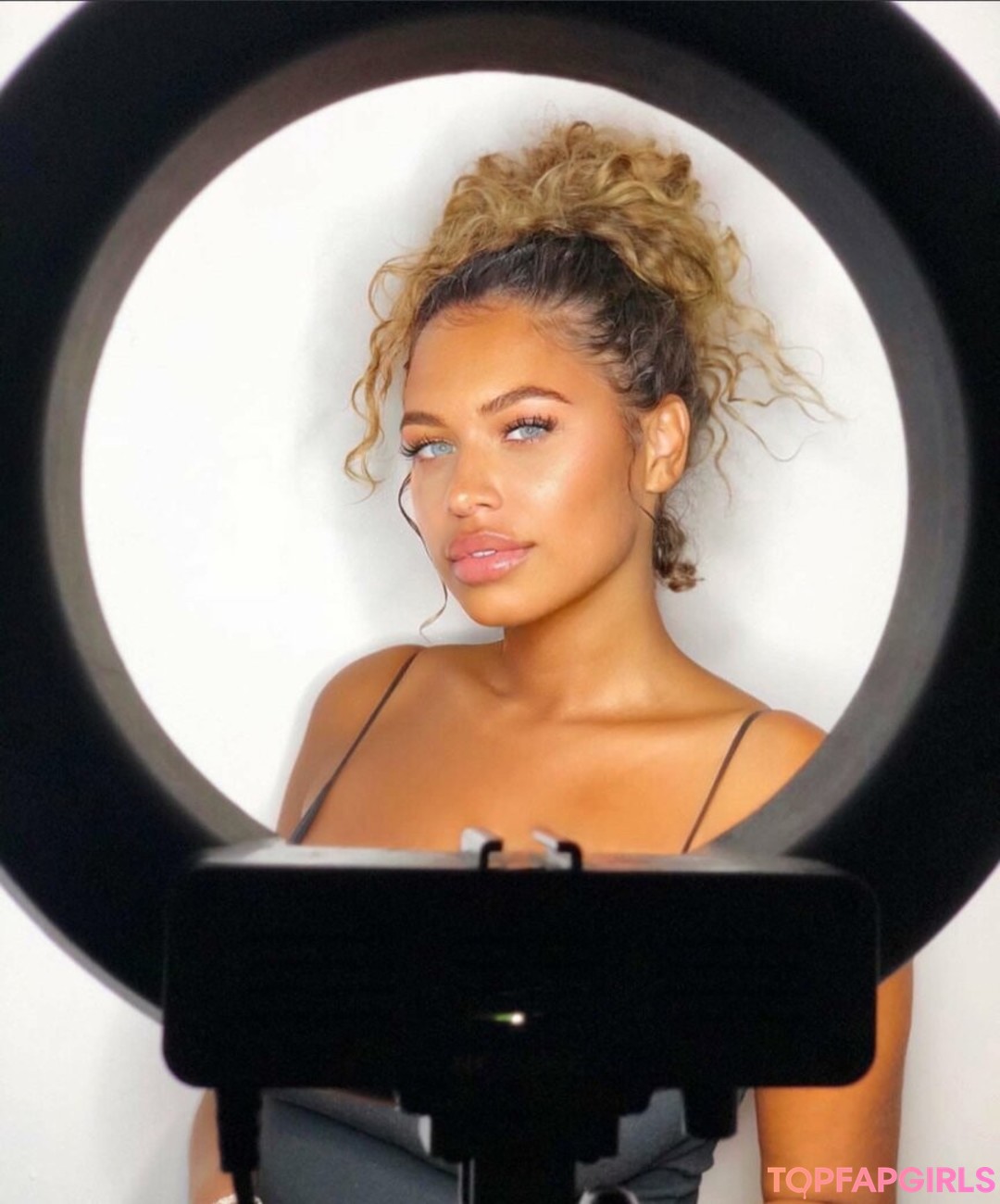 Chanelle Mauricette high quality actress photo