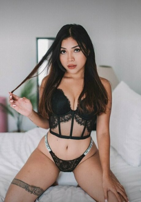 littlefeyyfree sexy actress pictures