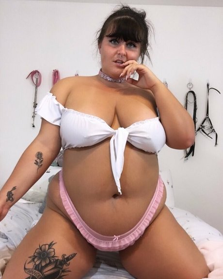 asian shemale onlyfans naked pic