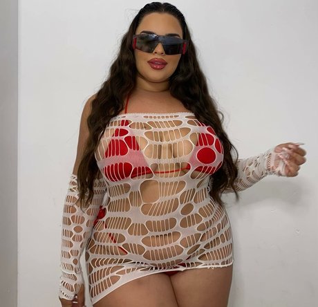 Curvyexoticaa naked pornstar images