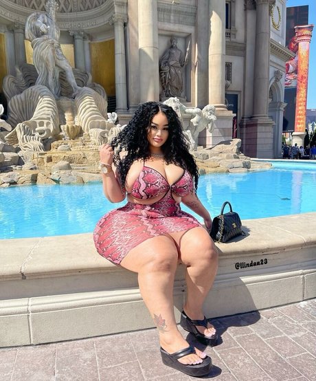 goddess07 model pornographic image