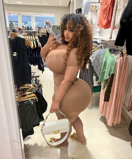 goddess07 adult model img