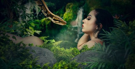 Anjadee model top pics