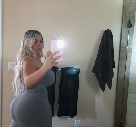 kaylanegs top star pictures