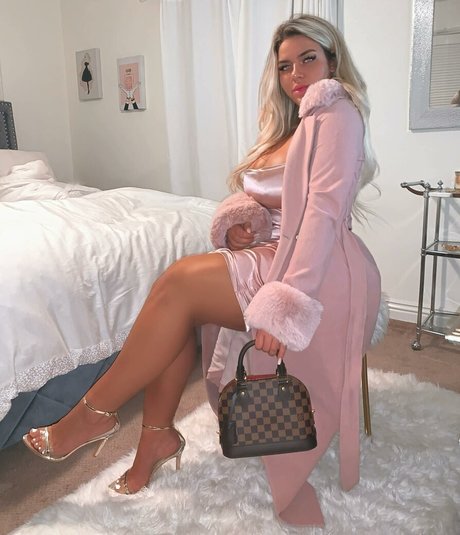 kaylanegs best actress pics