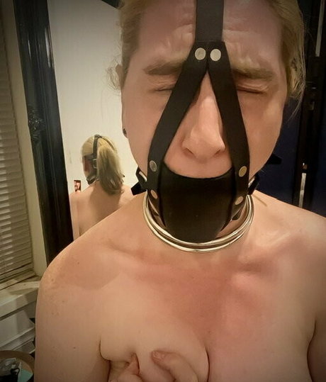 aussiebondagegirl model nude img