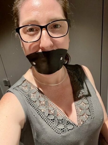 aussiebondagegirl model sexy pictures