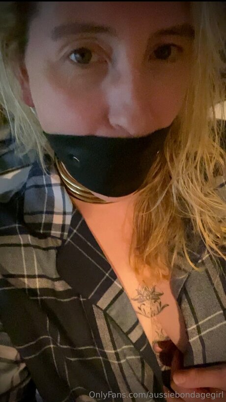 aussiebondagegirl model free pictures