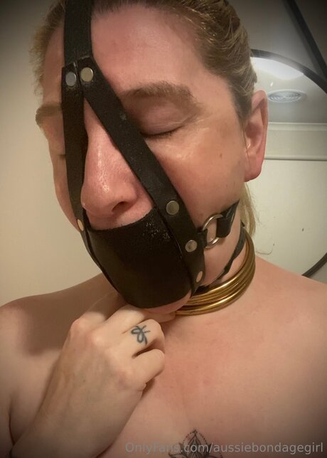 aussiebondagegirl pornstar adult images