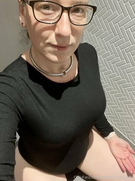 aussiebondagegirl model erotic pics