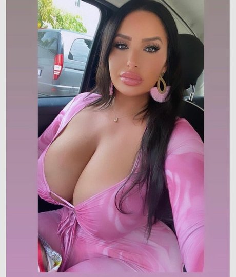 Anais Braga Dias perfect model archive