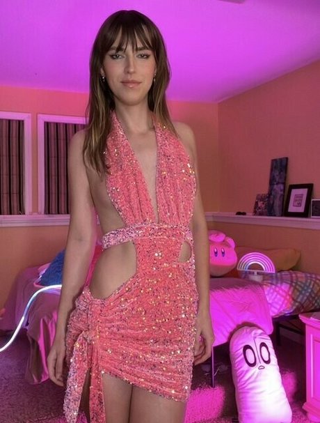 Soli Solstice star nudes gallery