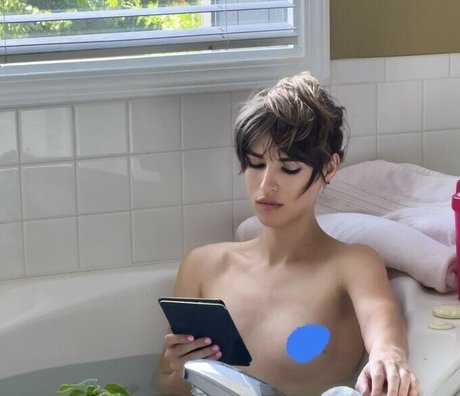 Soli Solstice model sexy pictures