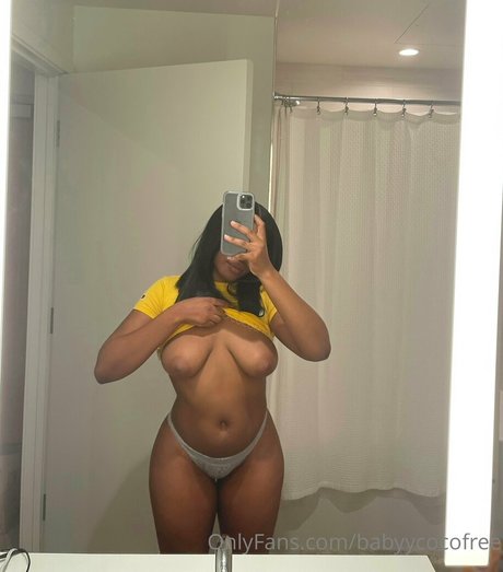 babyycocofree model pornographic photo