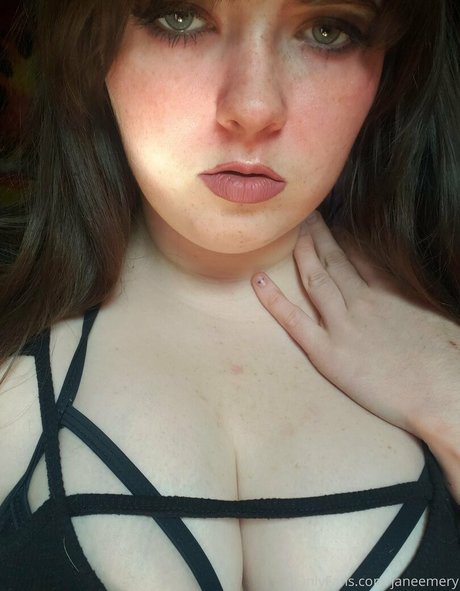 janeemery star best photo