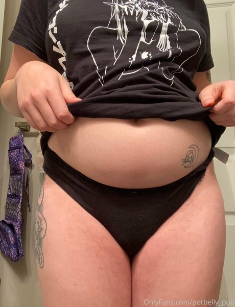 bigbellybenni model img