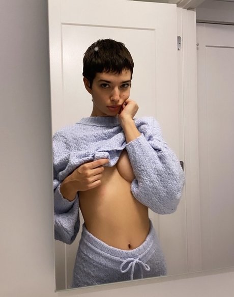 horny girls onlyfans pretty pic