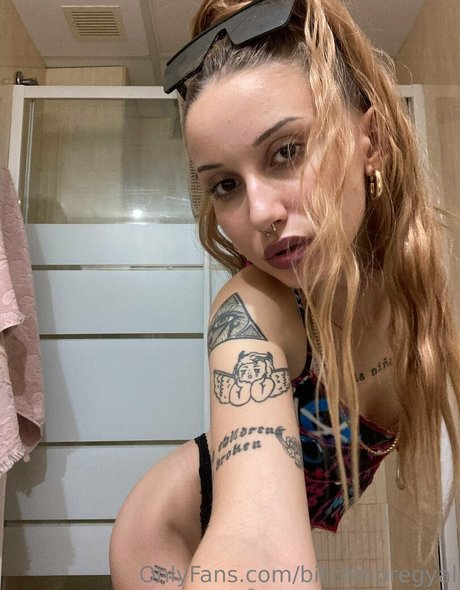 metrikagyal model erotic pic