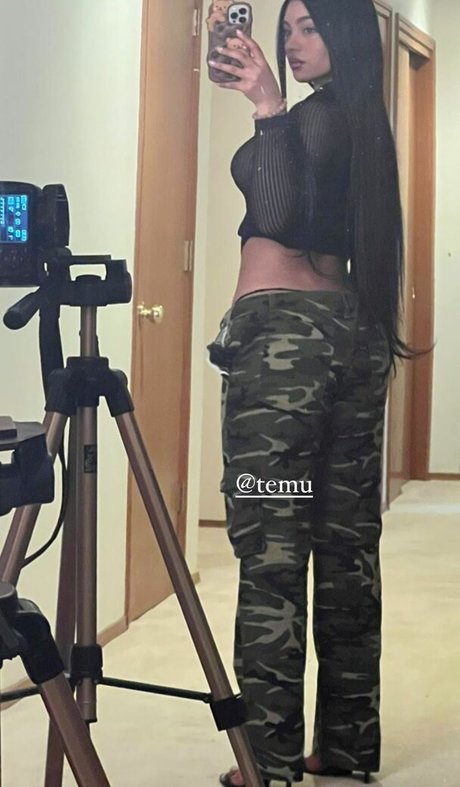 Barbara Ramirez nude model pics