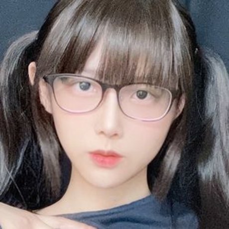 yunalu5211 naked pornstar images