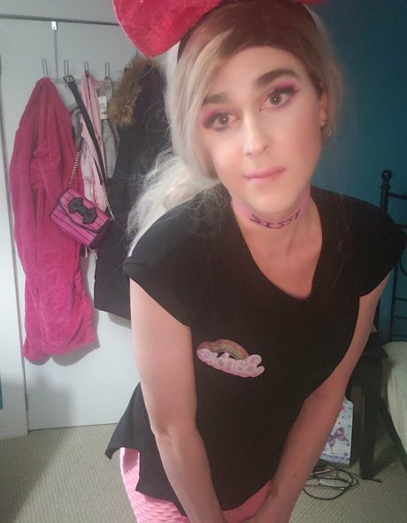 trans teen onlyfans top photo