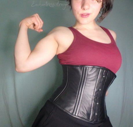 mightyarwyn nude model picture