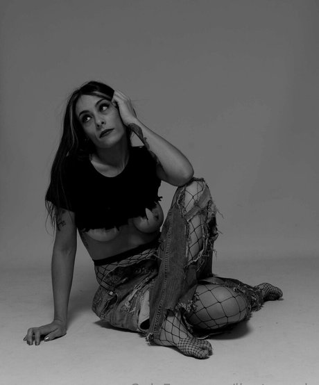 jinetamaria free model pics