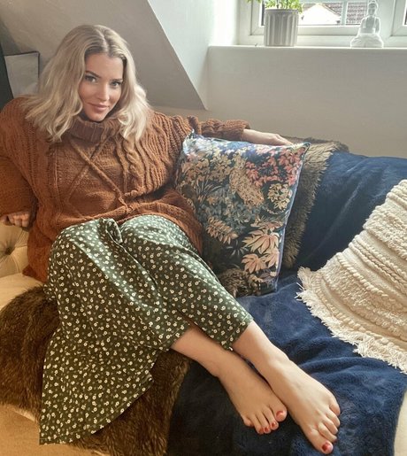 blonde creampie onlyfans hot nude pic