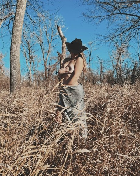 midwestemma exclusive actress pic