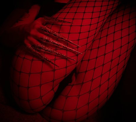 donatellasdolls star naked pictures