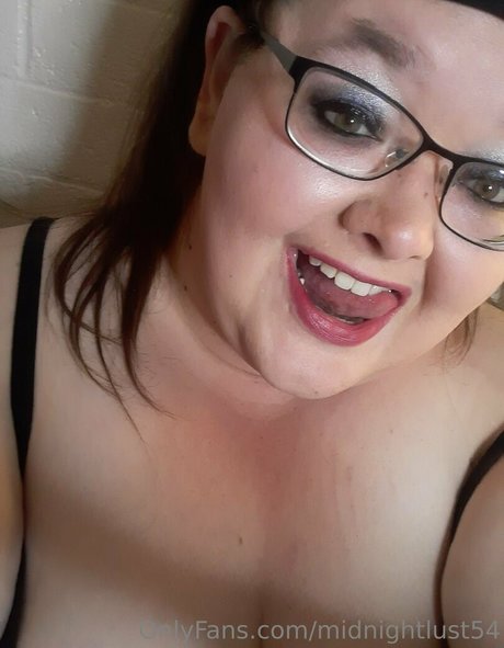 midnightlust54 top model picture