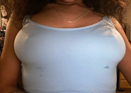 mavibabi model naked photos