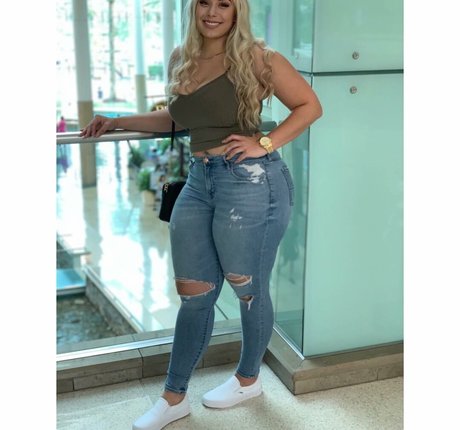 ebony sloppy onlyfans nudes img