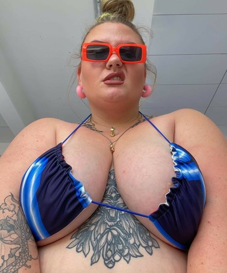 Lovaeij star pretty galleries