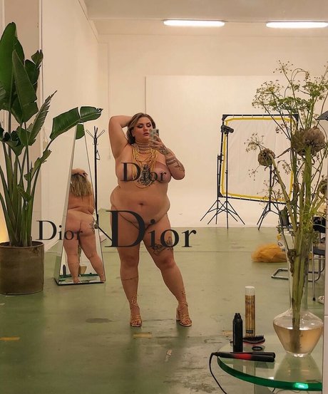 Lovaeij pornstar nude pics